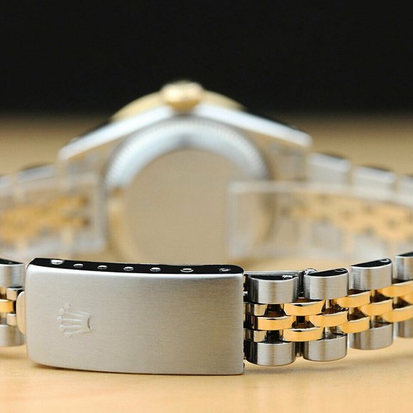 Rolex 18k Ladies Blue Sapphire Watch! Mint! - Picture 6 of 7